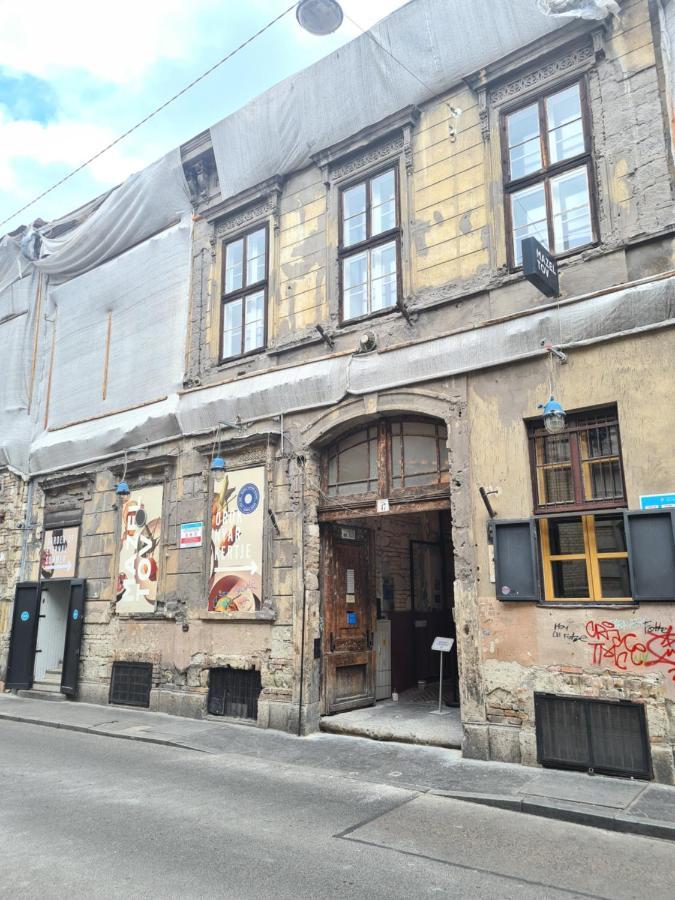 Feeling Home In The Heart Of Budapeste Exterior foto
